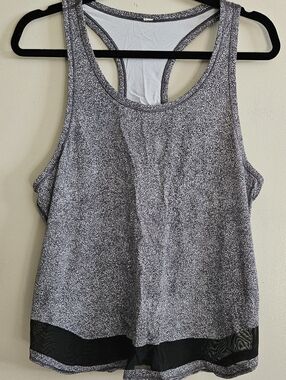 Lululemon Women's Grey Speckled Racerback Tank Top with Mesh Trim